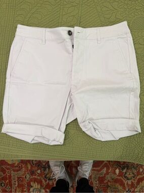 ASOS Men's White Flat Front Chino Shorts
